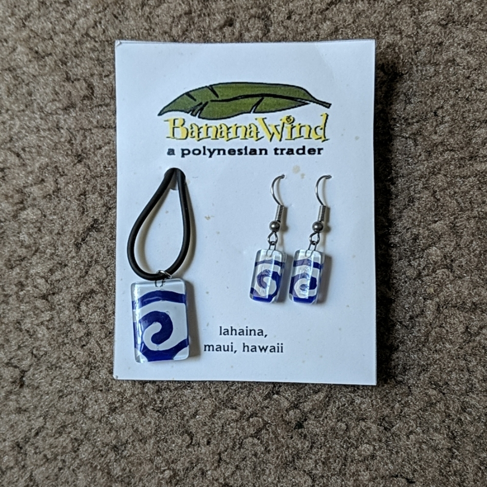 HAWAIIAN SEA GLASS NECKLACE & EARRINGS SET